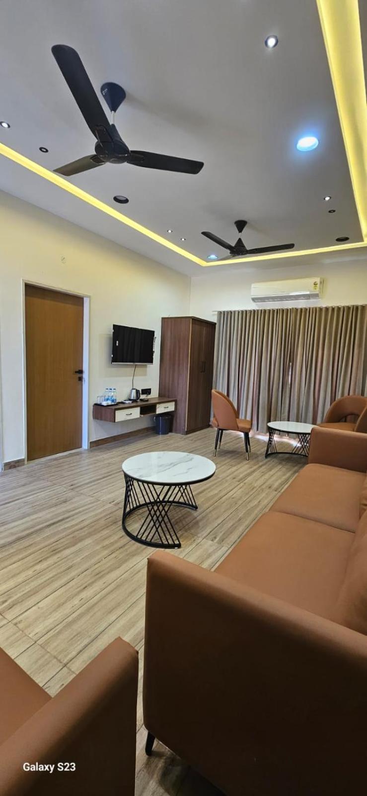 Shree Jalaram Resort Kodāe Εξωτερικό φωτογραφία