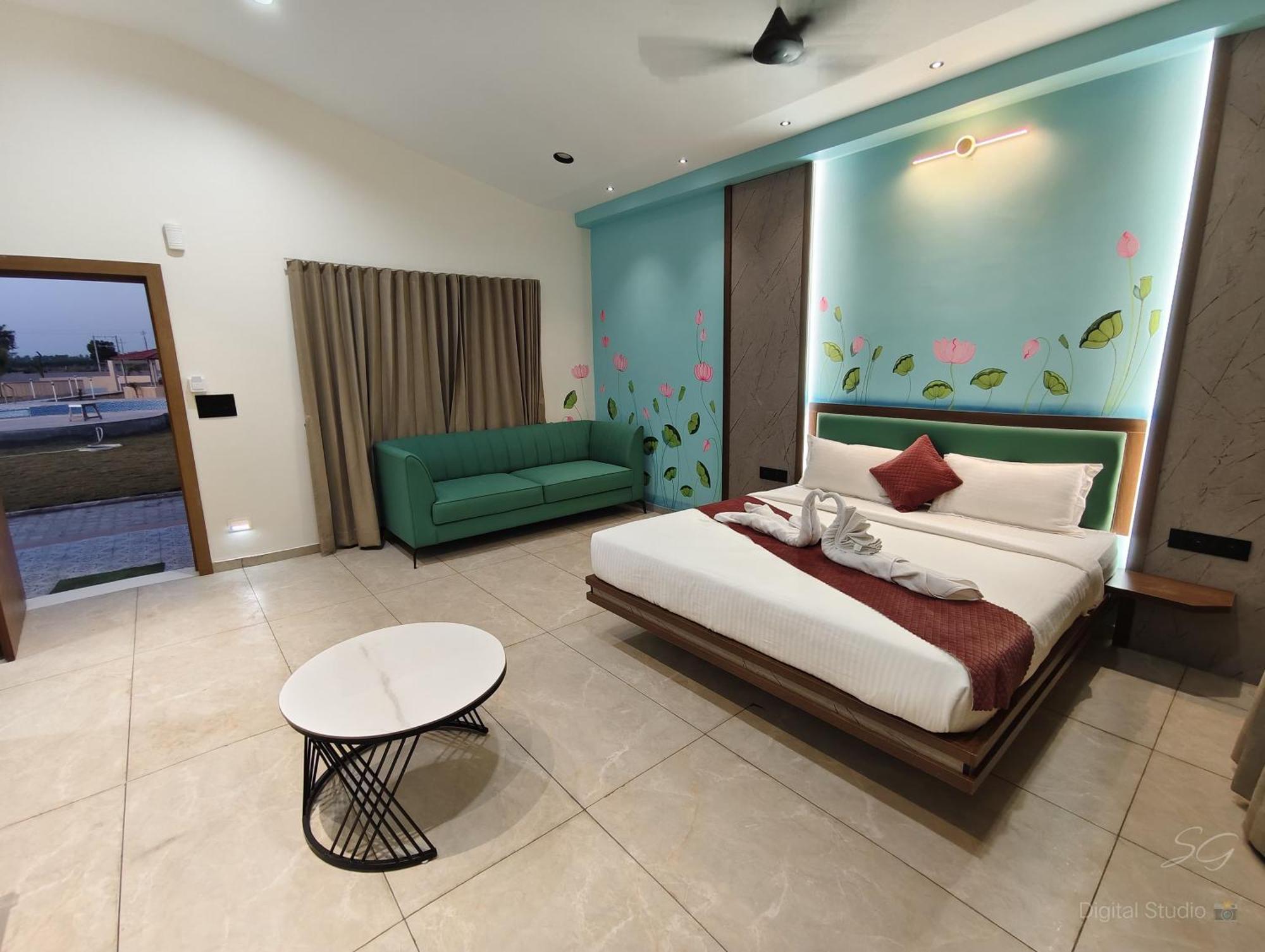 Shree Jalaram Resort Kodāe Εξωτερικό φωτογραφία